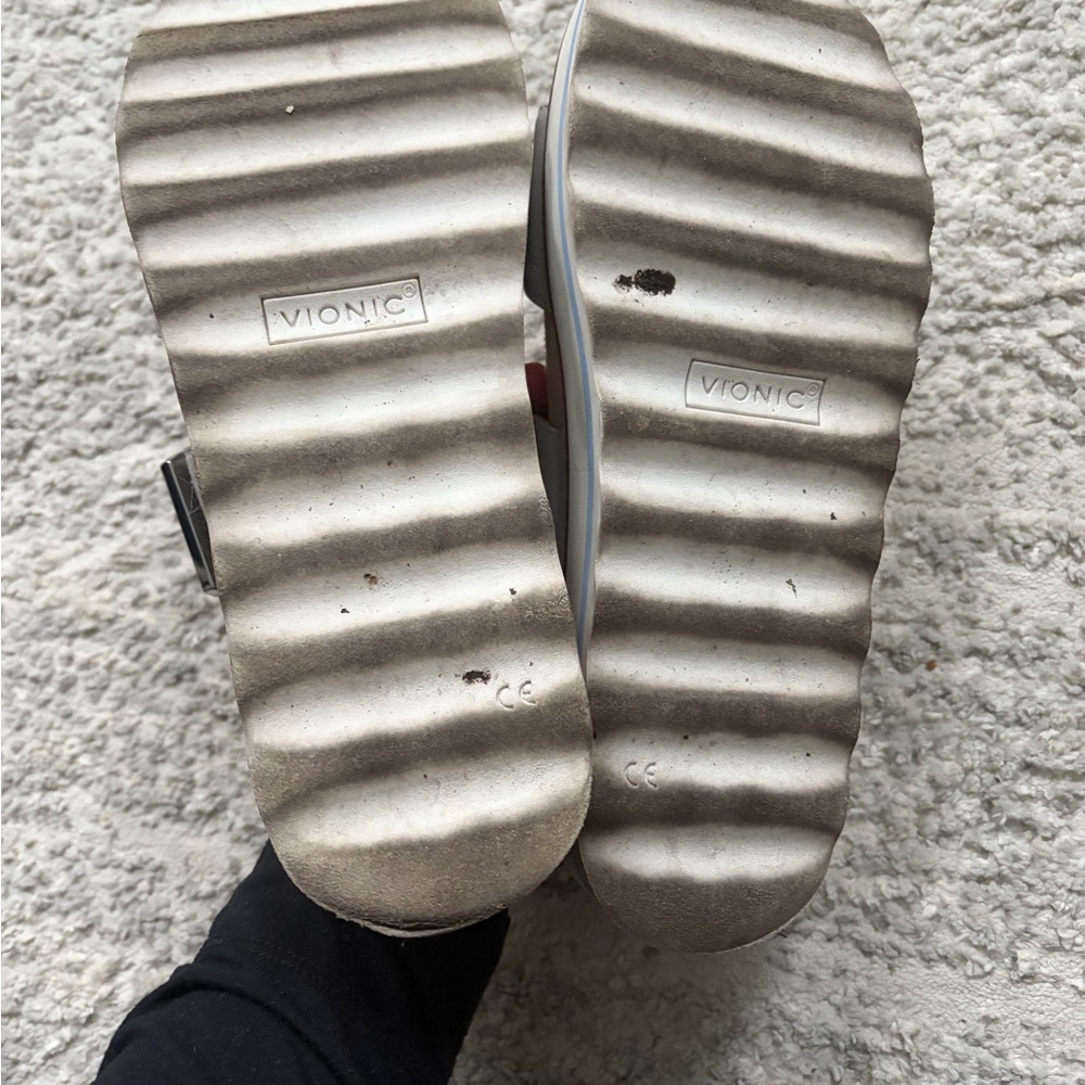 Vionic Brandie Silver Platform Slide Sandals 9 - image 3